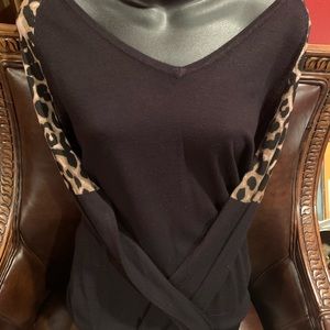 Venus medium M leopard black long sleeve top